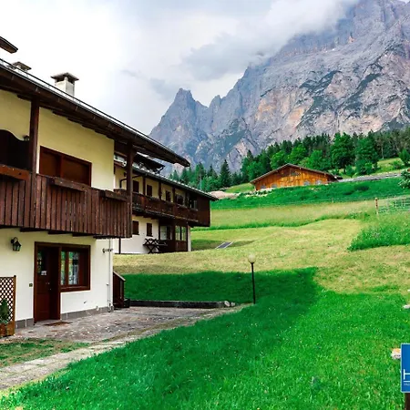 Dolomites Stunning View & Garden * San Vito di Cadore